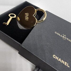 Chanel "Crush Story" Lock & Key - Golden
